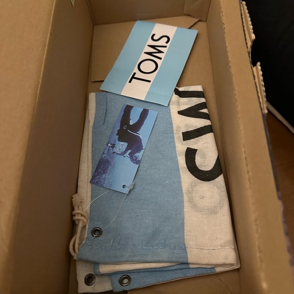 Toms Black Loafers Slip-Ons Casual Shoes - Picture 2 of 8